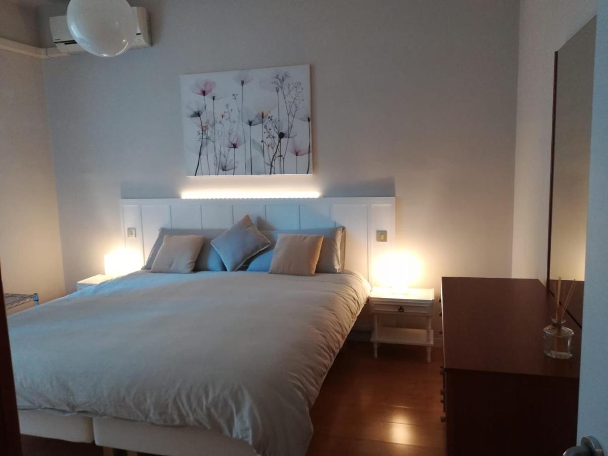 Primo Piano - Bilocale Casa Vacanze Brescia Bagian luar foto